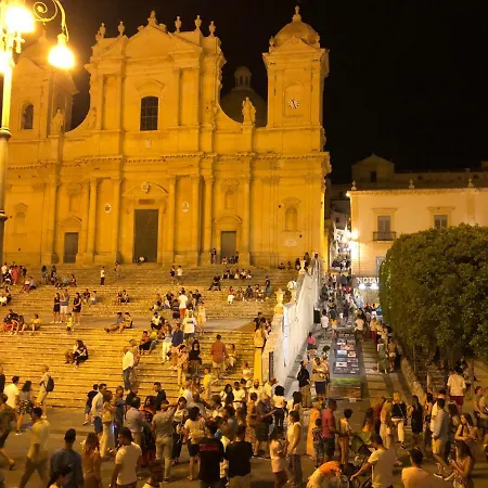 Appartamento Artroom Garden Noto